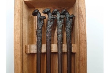 在銘　亀文堂正平造の青銅霊芝頭火箸と明珍宗之作火箸のセット　共箱付き　(R-084908)