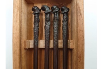 在銘　亀文堂正平造の青銅霊芝頭火箸と明珍宗之作火箸のセット　共箱付き　(R-084908)