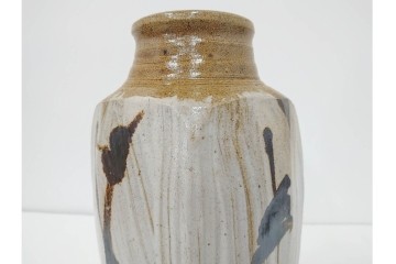 人間国宝　濱田庄司(浜田庄司)　塩釉絵刷毛目　高さ約30cmの益子焼花瓶　共箱付き　(R-084910)