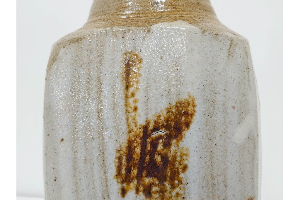 人間国宝　濱田庄司(浜田庄司)　塩釉絵刷毛目　高さ約30cmの益子焼花瓶　共箱付き　(R-084910)