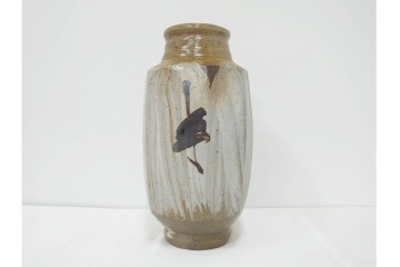 人間国宝　濱田庄司(浜田庄司)　塩釉絵刷毛目　高さ約30cmの益子焼花瓶　共箱付き　(R-084910)