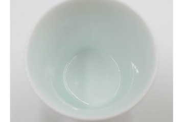 三右衛門焼　十三代 酒井田柿右衛門・十三代 今泉今右衛門・十三代 中里太郎右衛門　異なる表情を楽しめるぐい吞み3客セット　共箱付き　(R-084913)