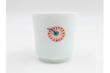 三右衛門焼　十三代 酒井田柿右衛門・十三代 今泉今右衛門・十三代 中里太郎右衛門　異なる表情を楽しめるぐい吞み3客セット　共箱付き　(R-084913)