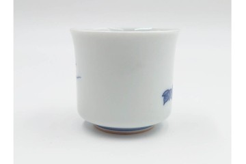 三右衛門焼　十三代 酒井田柿右衛門・十三代 今泉今右衛門・十三代 中里太郎右衛門　異なる表情を楽しめるぐい吞み3客セット　共箱付き　(R-084913)