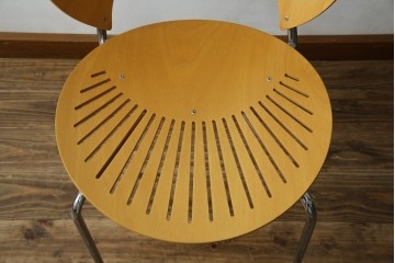 中古　美品　FREDERICIA(フレデリシア)　Nanna Ditzel(ナナ・ディッツェル)デザイン　デザイン性と機能性を兼ね備えたトリニダードチェア(ダイニングチェア)　定価約11万円相当　(R-084927)