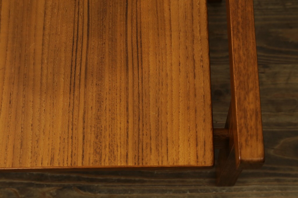 デンマークヴィンテージ　GETAMA(ゲタマ)　Hans J Wegner(ハンス・J・ウェグナー)　GE375　チーク材　端正なフレームデザインのオットマン　(R-084928)