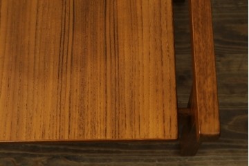 デンマークヴィンテージ　GETAMA(ゲタマ)　Hans J Wegner(ハンス・J・ウェグナー)　GE375　チーク材　端正なフレームデザインのオットマン　(R-084928)