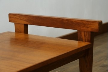 デンマークヴィンテージ　GETAMA(ゲタマ)　Hans J Wegner(ハンス・J・ウェグナー)　GE375　チーク材　端正なフレームデザインのオットマン　(R-084928)