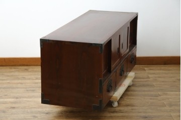 和製ヴィンテージ　美品!!　前面(欅材)　上杢目　手打ち金具が素敵な木地呂塗りの仙台箪笥ローボード　(R-084930)