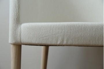 中古　短期展示品　極美品　相合家具製作所(SOGOKAGU)　マーガレット(MARGUERITE)　シンプルなデザインが魅力的なアームチェア　(R-084933)