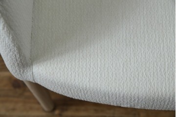 中古　短期展示品　極美品　相合家具製作所(SOGOKAGU)　マーガレット(MARGUERITE)　シンプルなデザインが魅力的なアームチェア　(R-084933)