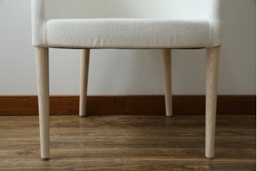 中古　短期展示品　極美品　相合家具製作所(SOGOKAGU)　マーガレット(MARGUERITE)　シンプルなデザインが魅力的なアームチェア　(R-084933)