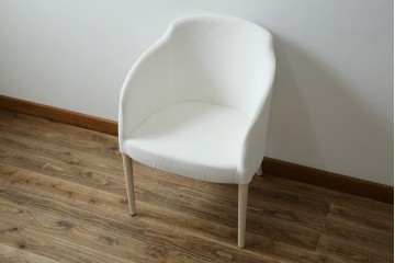 中古　短期展示品　極美品　相合家具製作所(SOGOKAGU)　マーガレット(MARGUERITE)　シンプルなデザインが魅力的なアームチェア　(R-084933)