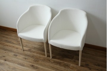 中古　短期展示品　極美品　相合家具製作所(SOGOKAGU)　マーガレット(MARGUERITE)　シンプルなデザインが魅力的なアームチェア2脚セット　(R-084934)