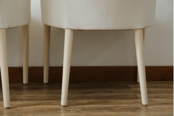 中古　短期展示品　極美品　相合家具製作所(SOGOKAGU)　マーガレット(MARGUERITE)　シンプルなデザインが魅力的なアームチェア2脚セット　(R-084934)