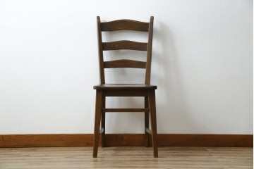 中古　永田良介商店　神戸洋家具　落ち着きのあるシックな佇まいが魅力のラダー型食堂椅子　(R-084935)