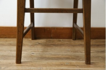 中古　永田良介商店　神戸洋家具　落ち着きのあるシックな佇まいが魅力のラダー型食堂椅子　(R-084935)