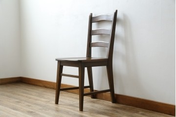 中古　永田良介商店　神戸洋家具　落ち着きのあるシックな佇まいが魅力のラダー型食堂椅子　(R-084935)