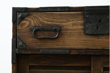 和製アンティーク　希少な総栗材!　太い横桟が目を引く越後(現在の新潟県)の帳場箪笥　(R-084936)