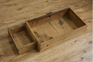 和製アンティーク　希少な総栗材!　太い横桟が目を引く越後(現在の新潟県)の帳場箪笥　(R-084936)