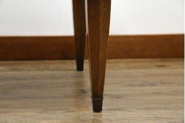 中古　DREXEL HERITAGE(ドレクセルヘリテイジ)　Triune(トライユン)　マホガニー材　クラシカルな佇まいのカクテルテーブル　(R-084937)