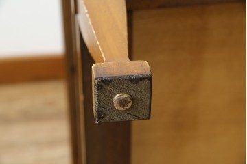 中古　美品　DREXEL HERITAGE(ドレクセルヘリテイジ)　Triune(トライユン)シリーズ　すっきりした佇まいのエンドテーブル　定価約12万円相当　(R-084938)