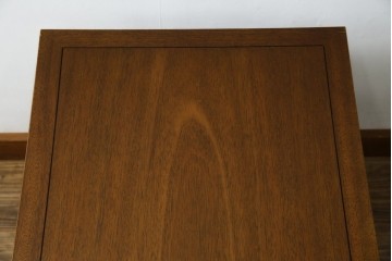 中古　美品　DREXEL HERITAGE(ドレクセルヘリテイジ)　Triune(トライユン)シリーズ　すっきりした佇まいのエンドテーブル　定価約12万円相当　(R-084938)