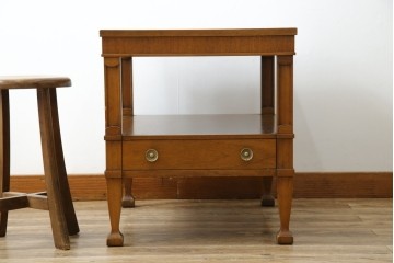 中古　美品　DREXEL HERITAGE(ドレクセルヘリテイジ)　Triune(トライユン)シリーズ　すっきりした佇まいのエンドテーブル　定価約12万円相当　(R-084938)