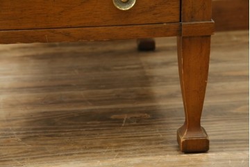 中古　美品　DREXEL HERITAGE(ドレクセルヘリテイジ)　Triune(トライユン)シリーズ　すっきりした佇まいのエンドテーブル　定価約12万円相当　(R-084938)