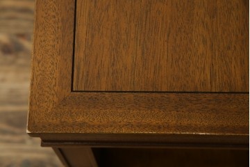 中古　美品　DREXEL HERITAGE(ドレクセルヘリテイジ)　Triune(トライユン)シリーズ　すっきりした佇まいのエンドテーブル　定価約12万円相当　(R-084938)