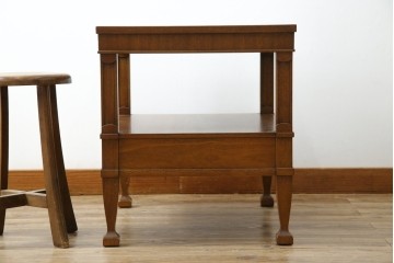 中古　美品　DREXEL HERITAGE(ドレクセルヘリテイジ)　Triune(トライユン)シリーズ　すっきりした佇まいのエンドテーブル　定価約12万円相当　(R-084939)