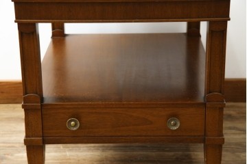 中古　美品　DREXEL HERITAGE(ドレクセルヘリテイジ)　Triune(トライユン)シリーズ　すっきりした佇まいのエンドテーブル　定価約12万円相当　(R-084939)