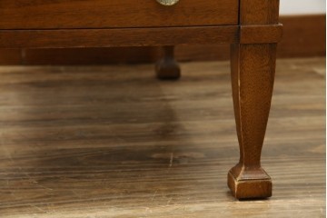 中古　美品　DREXEL HERITAGE(ドレクセルヘリテイジ)　Triune(トライユン)シリーズ　すっきりした佇まいのエンドテーブル　定価約12万円相当　(R-084939)