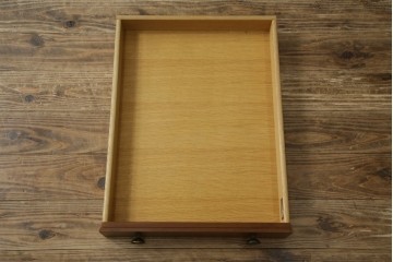 中古　美品　DREXEL HERITAGE(ドレクセルヘリテイジ)　Triune(トライユン)シリーズ　すっきりした佇まいのエンドテーブル　定価約12万円相当　(R-084939)