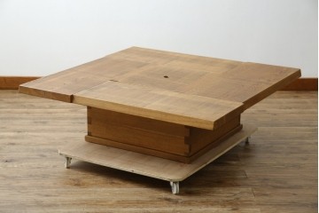 中古　国産　職人手作り　ナラ材　天板の鋸目(のこめ)仕上げの意匠がおしゃれな囲炉裏テーブル　(R-084940)