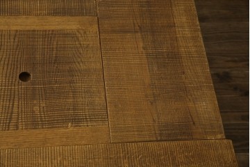 中古　国産　職人手作り　ナラ材　天板の鋸目(のこめ)仕上げの意匠がおしゃれな囲炉裏テーブル　(R-084940)