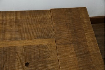 中古　国産　職人手作り　ナラ材　天板の鋸目(のこめ)仕上げの意匠がおしゃれな囲炉裏テーブル　(R-084940)