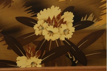 中古　最高級　枠総欅(ケヤキ)材　木象嵌作家　朴木立堂　立山に雷鳥図の衝立　定価推定約150万円　(R-084941)