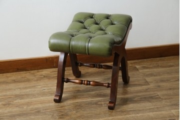 中古　超美品!!　スペイン製　バロッサバレンティ(VARO,S.A. VALENTI)　本革(レザー)　クラシカルな空間演出に活躍するオットマン　定価約16万2千円相当　(R-084942)