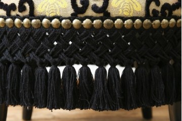 中古　美品　GUCCI(グッチ)　デコール　ゴージャスなデザインのアームチェア　定価約100万円相当　(R-084943)