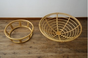 中古　美品　ACME Furniture(アクメファニチャー)　WICKER(ウィッカー)　ラタンフレームと柔らかなファブリックの素材感が魅力のイージーチェア　(R-084944)