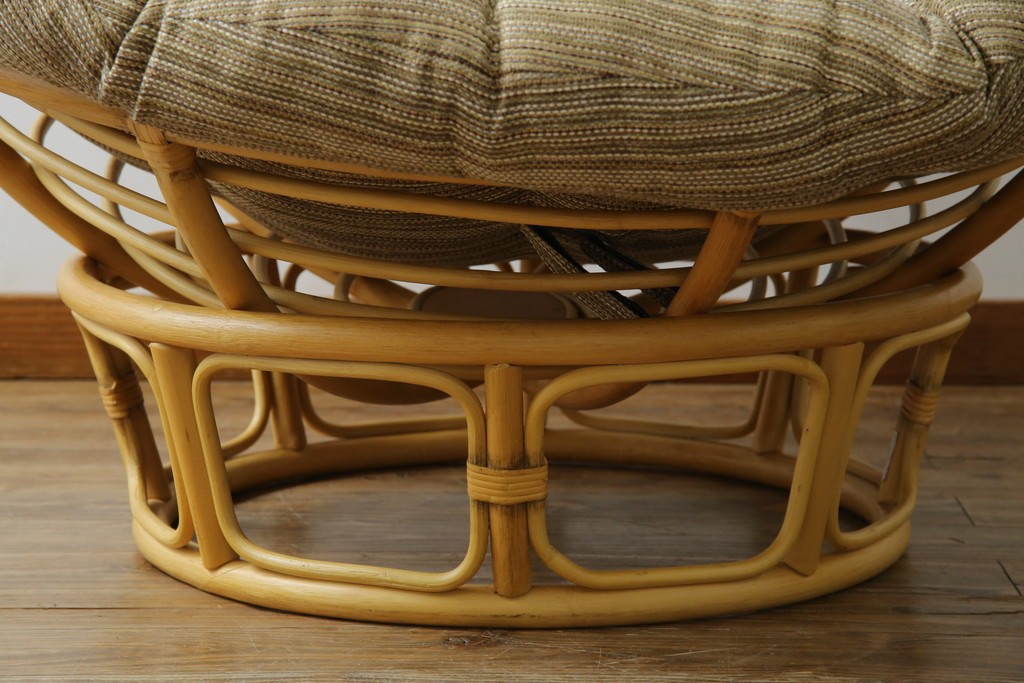 中古　美品　ACME Furniture(アクメファニチャー)　WICKER(ウィッカー)　ラタンフレームと柔らかなファブリックの素材感が魅力のイージーチェア　(R-084944)