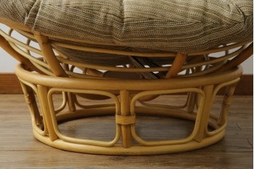 中古　美品　ACME Furniture(アクメファニチャー)　WICKER(ウィッカー)　ラタンフレームと柔らかなファブリックの素材感が魅力のイージーチェア　(R-084944)