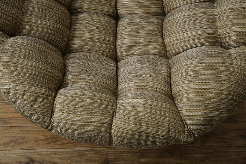 中古　美品　ACME Furniture(アクメファニチャー)　WICKER(ウィッカー)　ラタンフレームと柔らかなファブリックの素材感が魅力のイージーチェア　(R-084944)