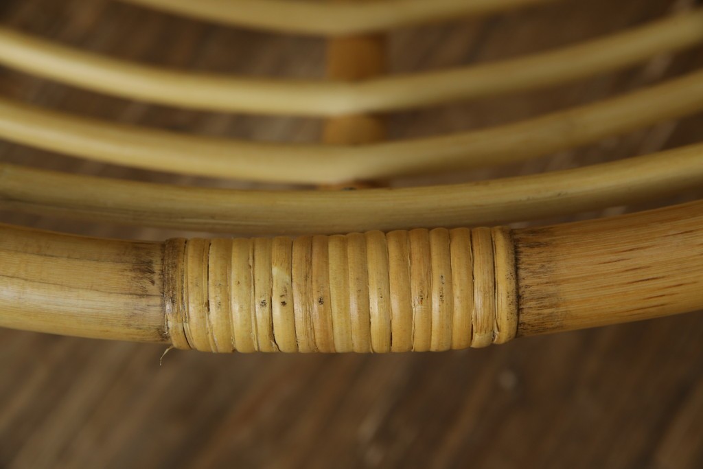 中古　美品　ACME Furniture(アクメファニチャー)　WICKER(ウィッカー)　ラタンフレームと柔らかなファブリックの素材感が魅力のイージーチェア　(R-084944)