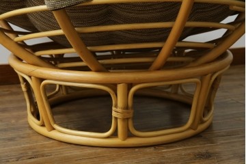 中古　美品　ACME Furniture(アクメファニチャー)　WICKER(ウィッカー)　ラタンフレームと柔らかなファブリックの素材感が魅力のイージーチェア　(R-084944)