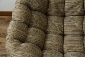 中古　美品　ACME Furniture(アクメファニチャー)　WICKER(ウィッカー)　ラタンフレームと柔らかなファブリックの素材感が魅力のイージーチェア　(R-084944)