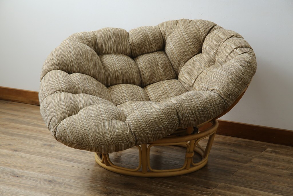 中古　美品　ACME Furniture(アクメファニチャー)　WICKER(ウィッカー)　ラタンフレームと柔らかなファブリックの素材感が魅力のイージーチェア　(R-084944)