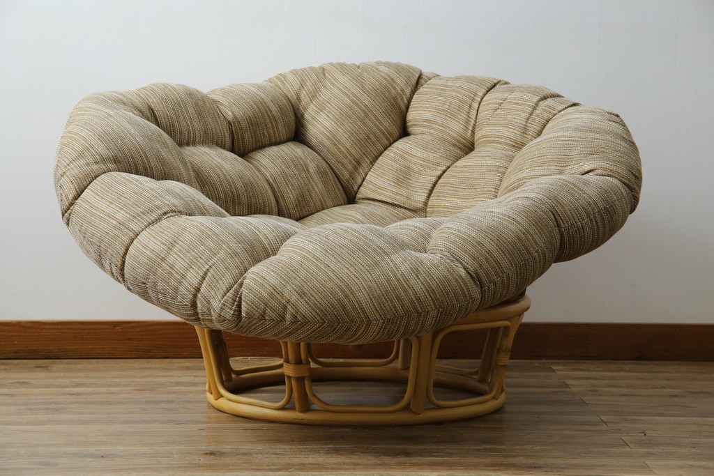 中古　美品　ACME Furniture(アクメファニチャー)　WICKER(ウィッカー)　ラタンフレームと柔らかなファブリックの素材感が魅力のイージーチェア　(R-084944)