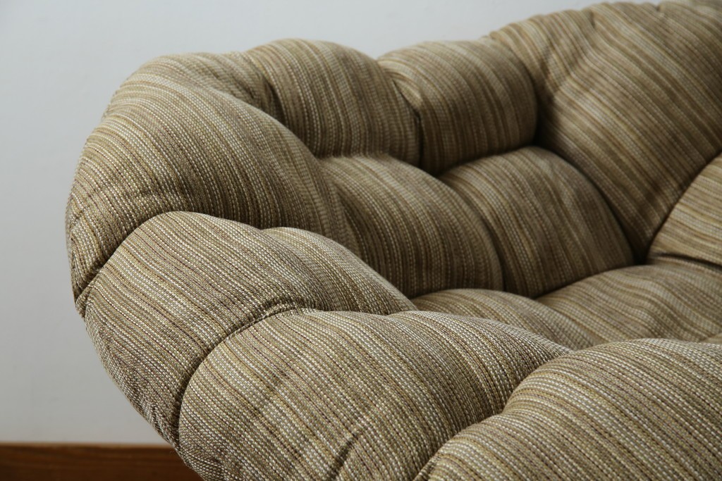 中古　美品　ACME Furniture(アクメファニチャー)　WICKER(ウィッカー)　ラタンフレームと柔らかなファブリックの素材感が魅力のイージーチェア　(R-084944)